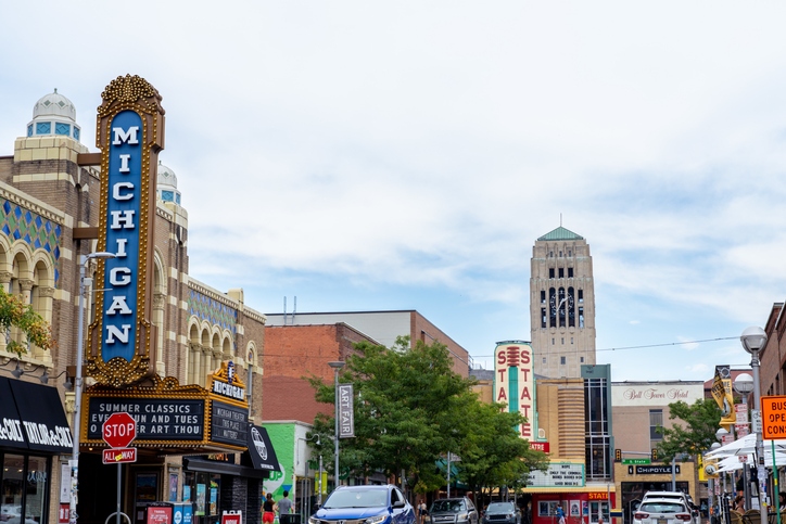 Michigan Rent Control Laws: Landlord/Tenant Guide 2024