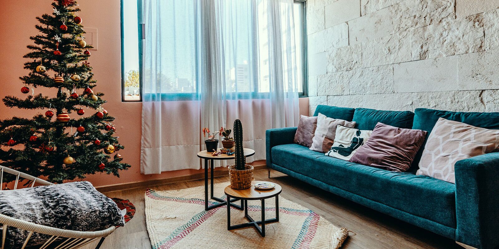 7 Ways to Encourage Tenants to Be Sustainable for the Holidays