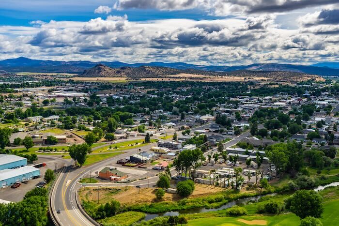 Oregon Month-to-Month Lease Agreement