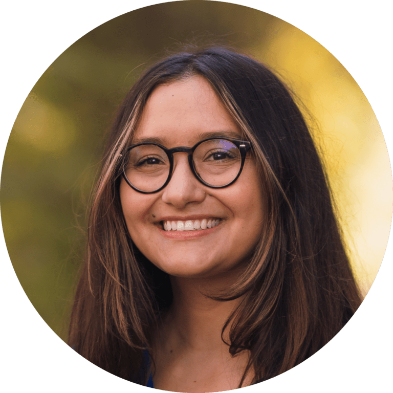 Kati - Circle Headshot